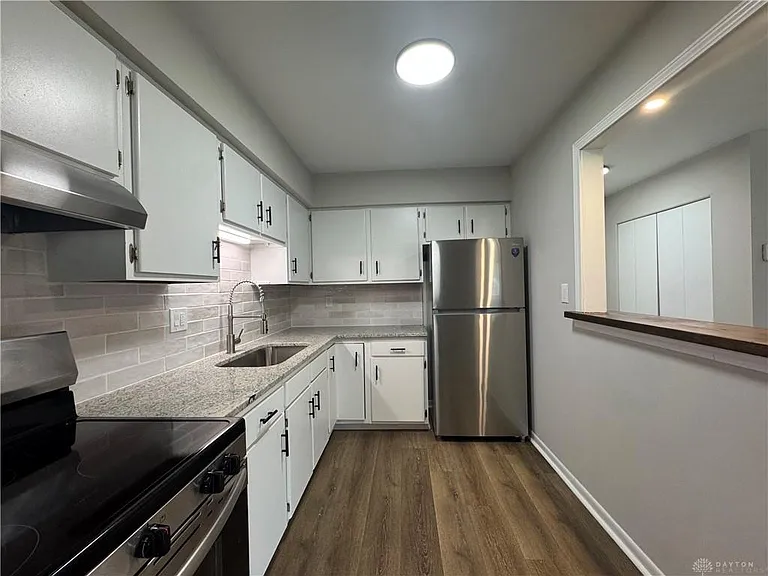 3040 E Dorothy Ln #2 — Photo 5