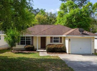 5330 Overbrook Dr, Milton, FL 32570
