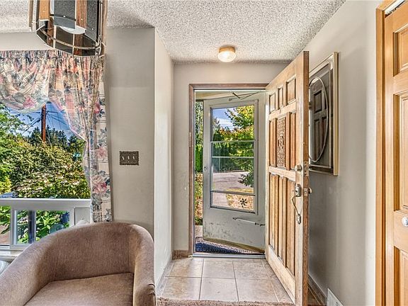 3rd image of 19014 67th Ave W
