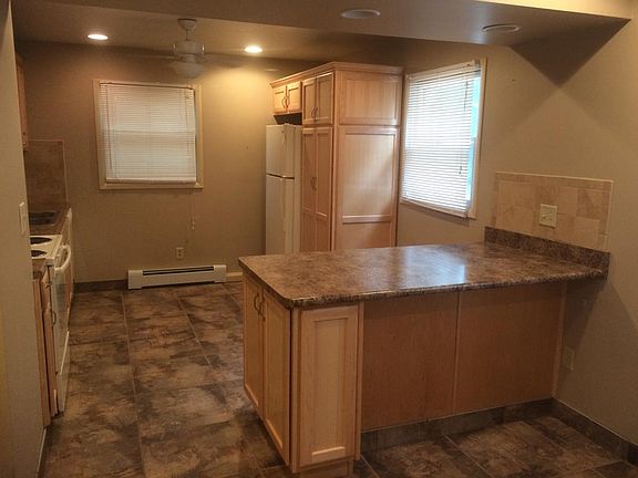 5th image of 695 Cook Ave APT 1