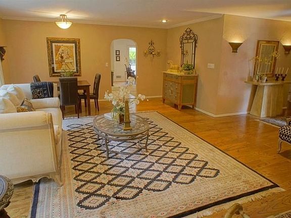 3rd image of 11026 Wrightwood Pl