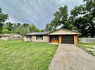 1202 SE East St, Bentonville, AR 72712