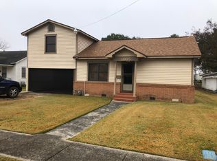 1005 E Vermilion St, Abbeville, LA 70510