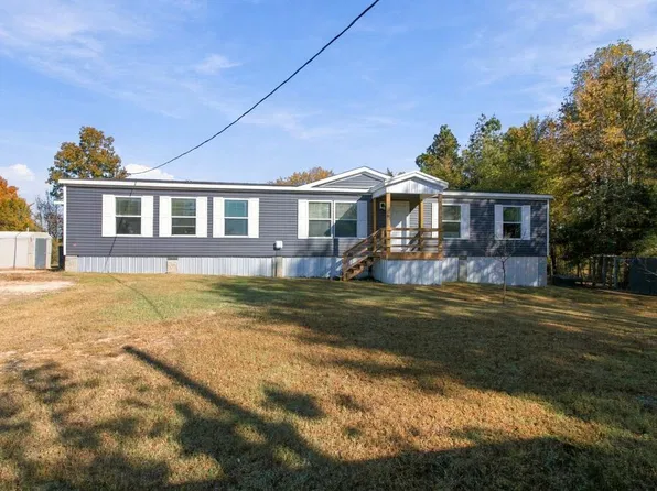 590 Swor Rd, Springville, TN 38256