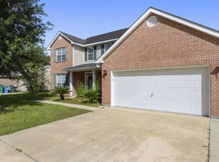 38 Lakeview Dr, Ocean Springs, MS 39564