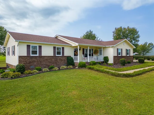 899 Lakewood Ln, Russellville, KY 42276