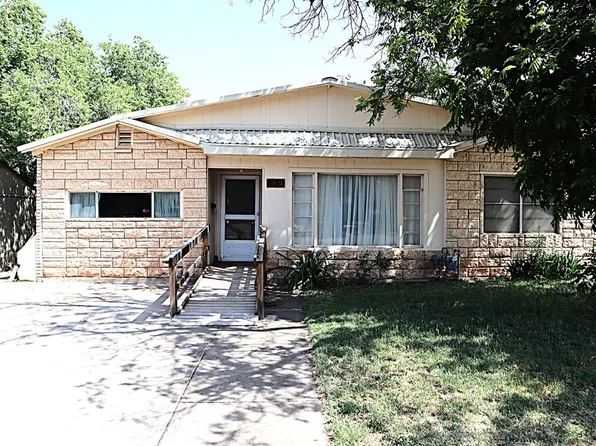 1309 James St, Sweetwater, TX 79556