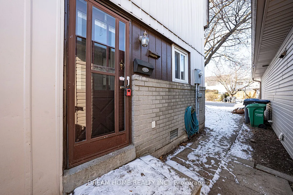 Building Photo - 22 Hazelglen Ct #UPPER LEVEL