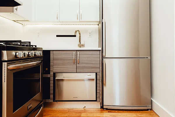 Rented by Nooklyn NYC LLC | media 46