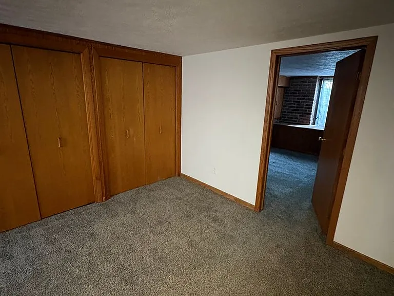 678 S Corona St — Photo 11