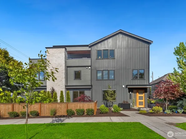 3250 29th Avenue W, Seattle, WA 98199