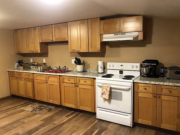 3rd image of 23 Buck Ave