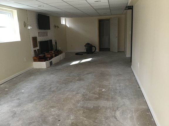 2nd image of 97 Mockingbird Ln