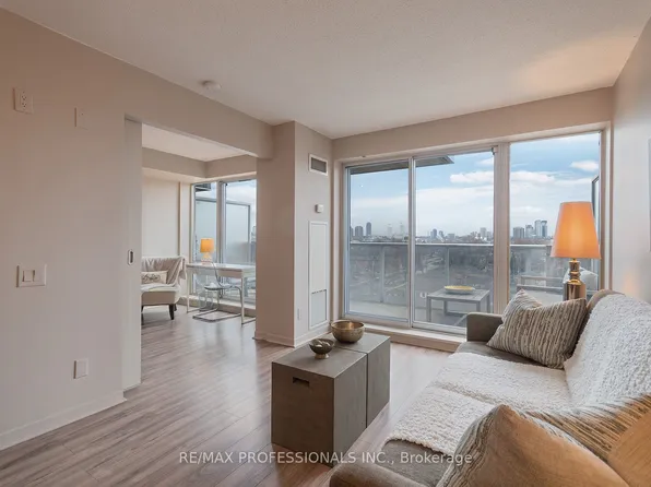 1040 The Queensway #704, Toronto, ON M8Z 0A7
