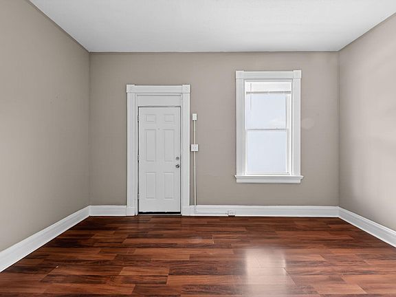 5th image of 1712 Garrard St