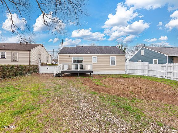 3rd image of 2319 Northwood Blvd
