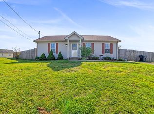 954 Crabapple Ct, Clarksville, TN 37040