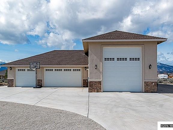 4th image of 2718 Pamela Pl