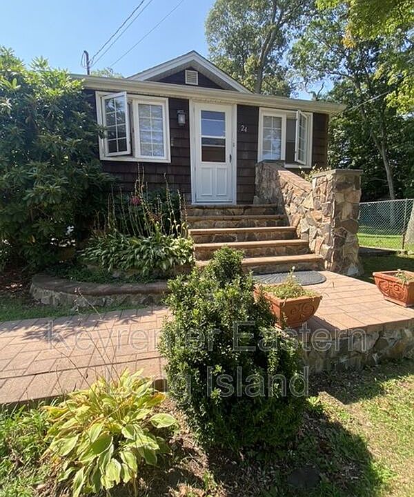 1st image of 24 Laurelton Ave