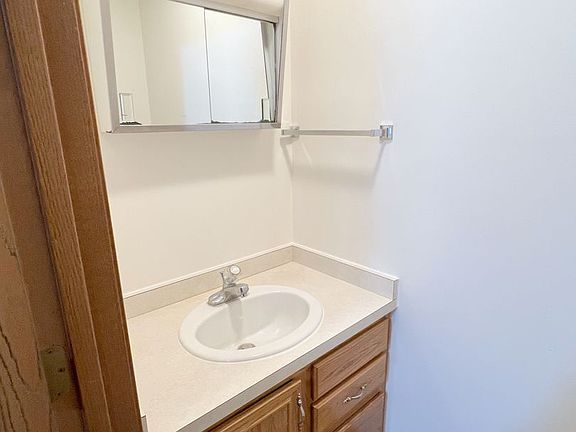 5th image of 138 Watertower Ct