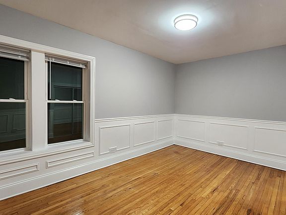 2nd image of 1705 W Albion Ave #3W