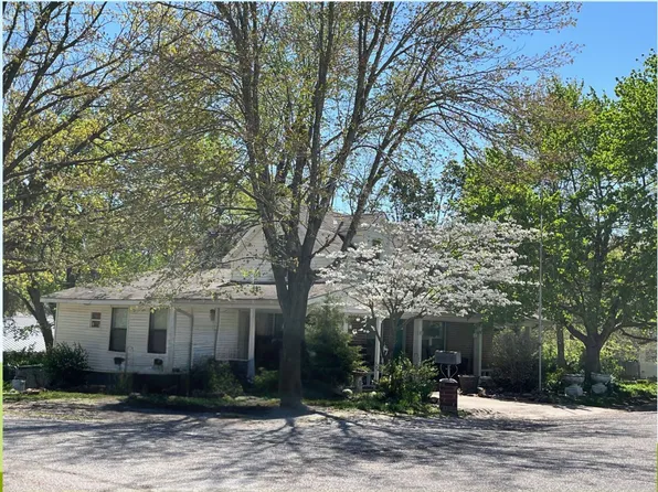 501 S Cherokee St, Grove, OK 74344