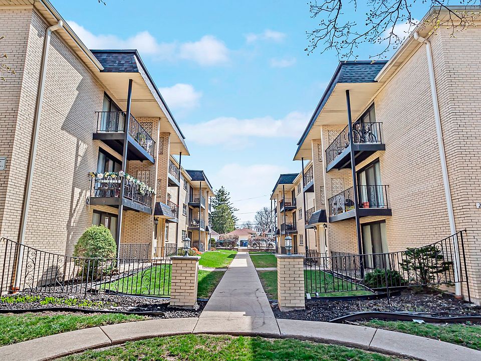 1st image of 2037 N Harlem Ave APT 3W