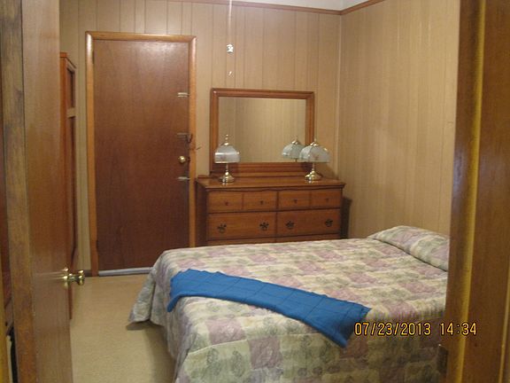 4th image of 381 No 10 St