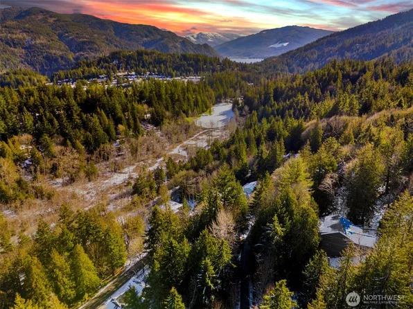 39 Inglewood Place, Bellingham, WA 98229