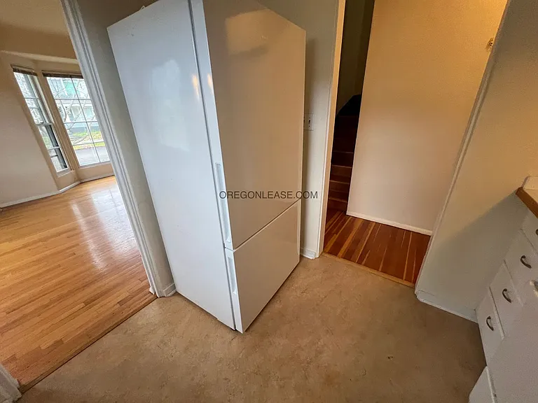 2 Bedroom 2 bath downtown apartment available now — Photo 7