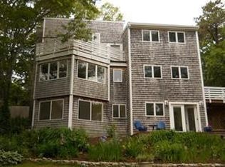 335 Lake Elizabeth Dr, Craigville, MA 02636