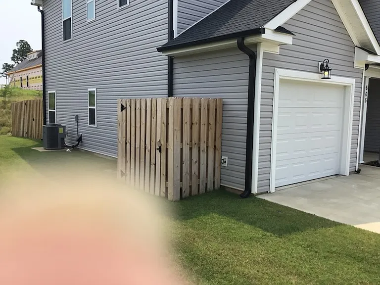 605 Hampton Dr — Photo 12
