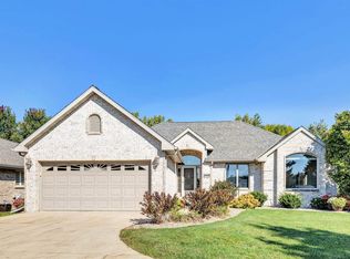 3405 Scottwood Dr #8, Green Bay, WI 54311