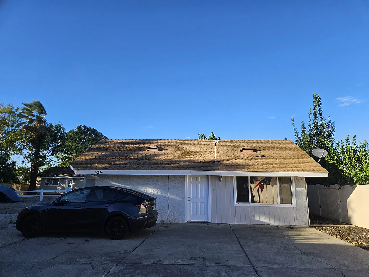 4 bed, 1350 sqft, $2,350 — Photo 2