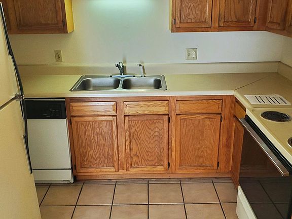 Spacious Kitchen