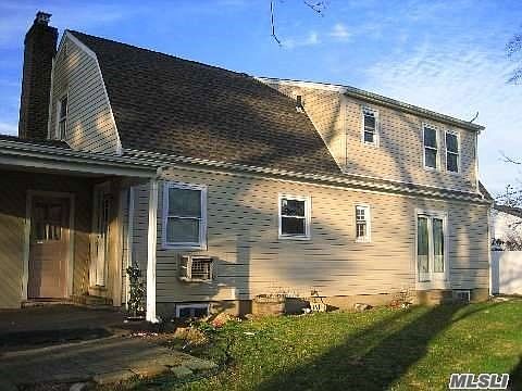 2nd image of 620 Jefferson St