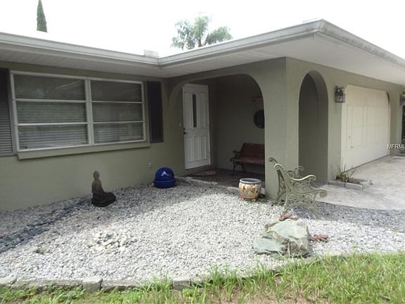 2nd image of 1135 Caples St