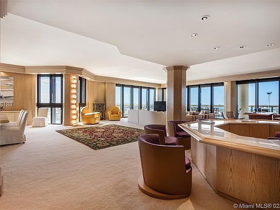5th image of 9999 Collins Ave #Penthouse 3k