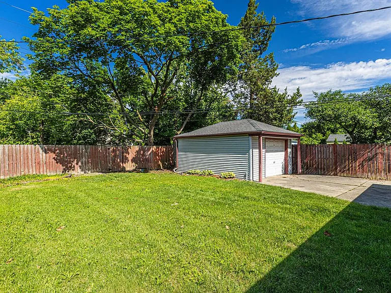 3725 Coolidge Hwy — Photo 3
