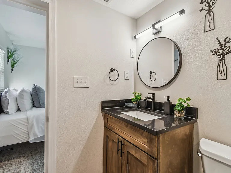 8611 Driftwood Dr — Photo 53