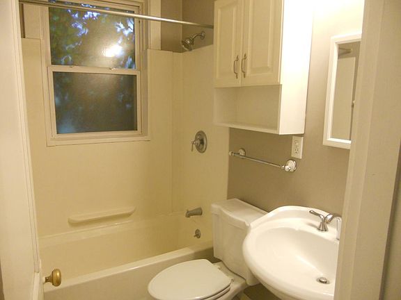4th image of 2108 Geyer Ave #2108