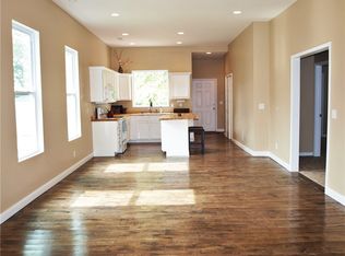 140 N Meridian St, Greenwood, IN 46143