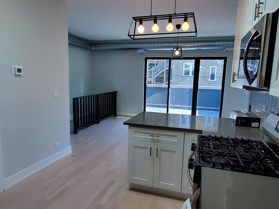 1st image of 2839 W Montrose Ave #2R