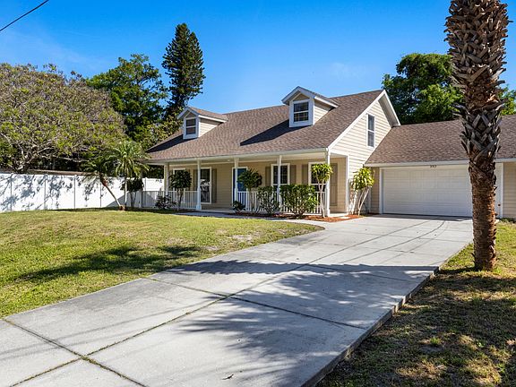 4th image of 3763 Saint Charles Cir