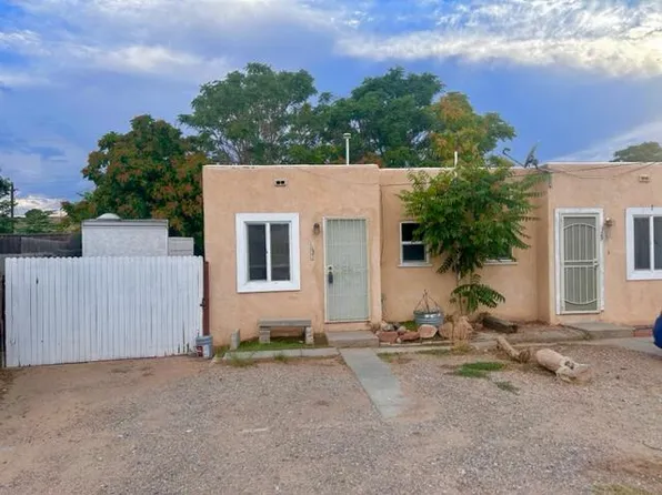 129 48th St SW, Albuquerque, NM 87105