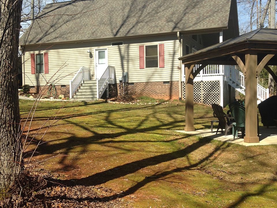 2nd image of 6477 Virgilina Rd