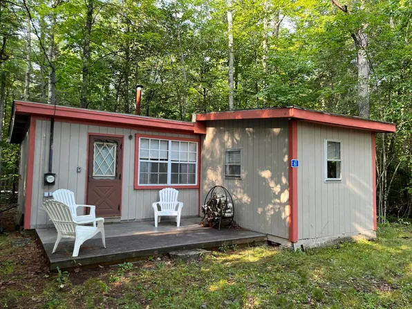 61 Peaceful Valley, Bucksport, ME 04416