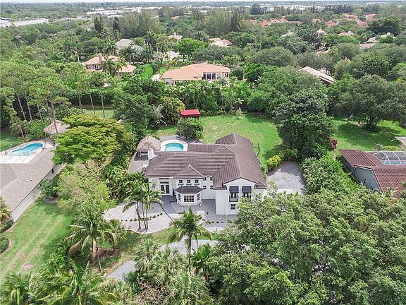 5th image of 7040 NW 62nd Terrace