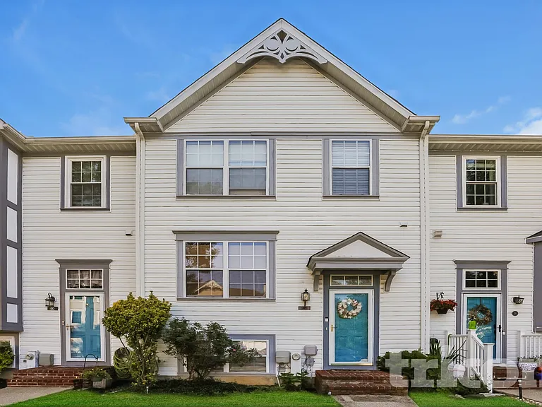 38 Glyndon Gate Way — Photo 1