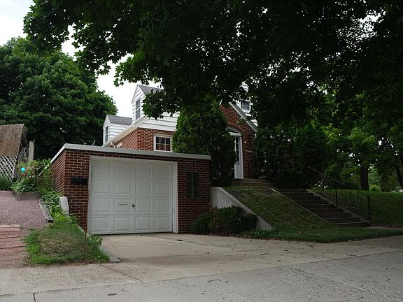2nd image of 401 Logan Ave